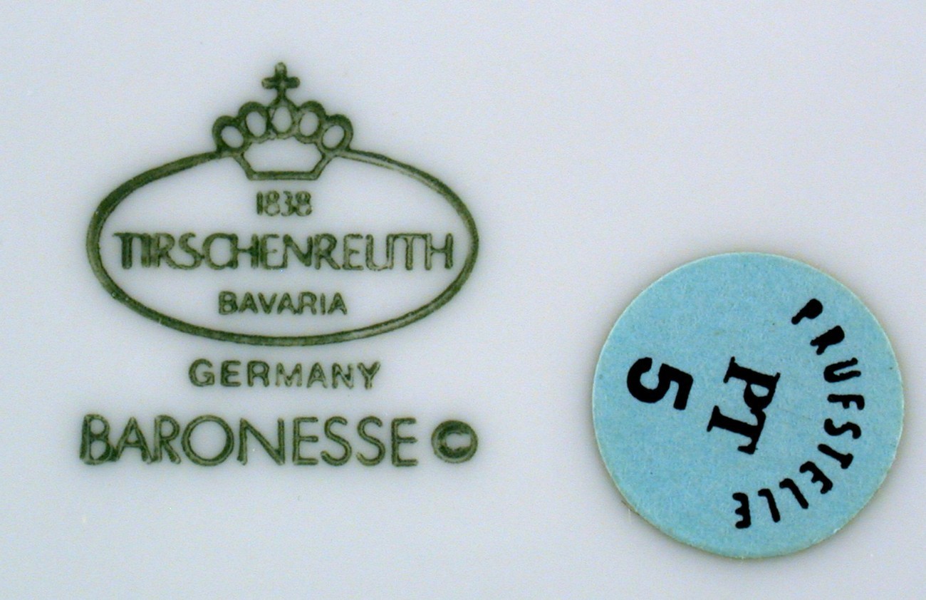 Tirschenreuth Baronesse Orleans 6.75-in Dessert or Bread Plate Germany  Item image 2
