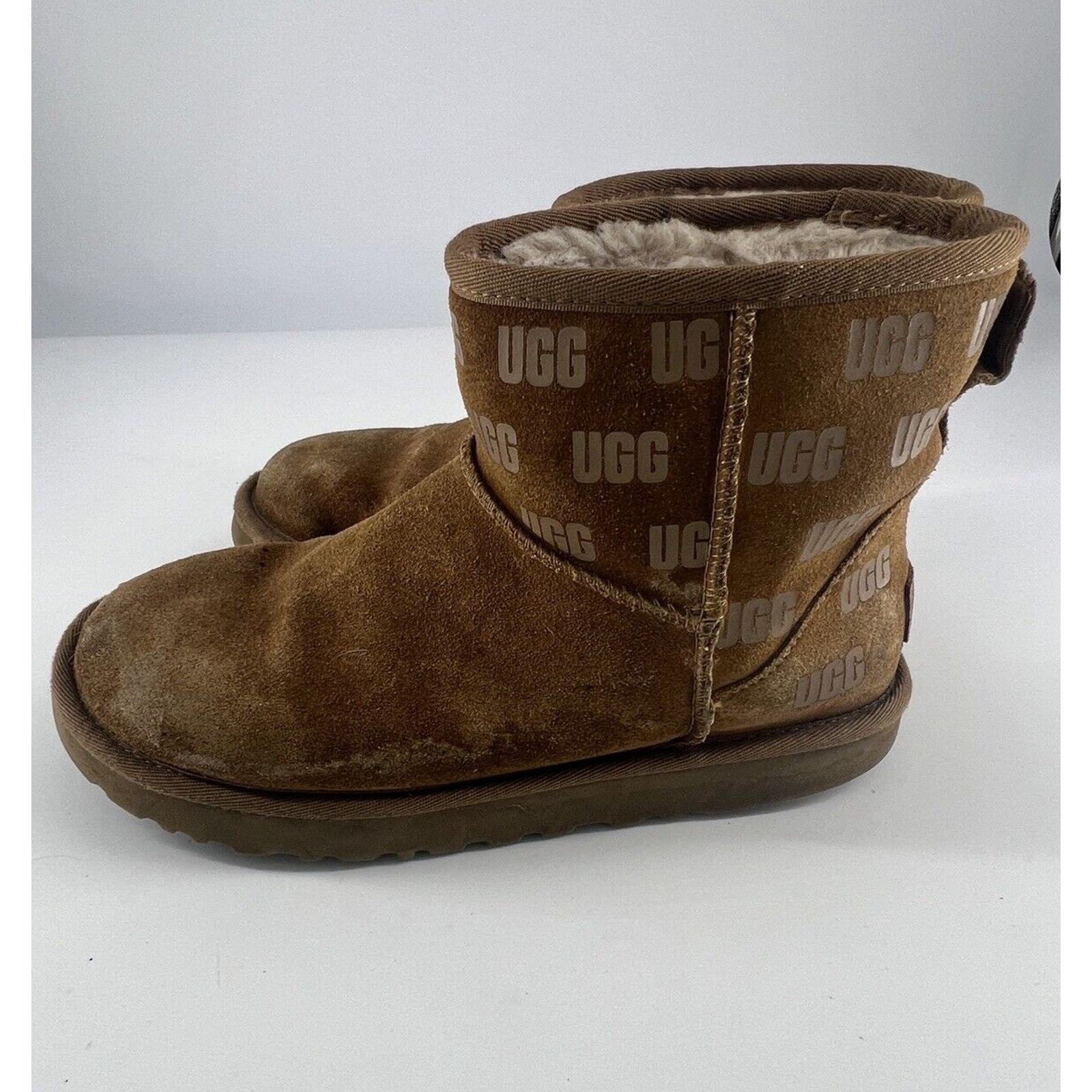 Ugg Classic Mini II Print Boots Mens Size 7 Brown Chestnut Suede Sheepskin - $44.35