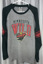 Men’s Minnesota Wild Long Sleeve Gray T-Shirt Green Sleeve Size Large (42-44) - £8.10 GBP