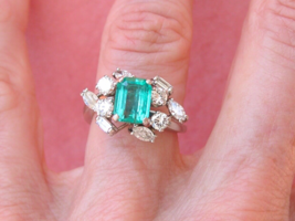 Vintage MID-CENTURY 1.30ct Emerald 1ctw Diamond Platinum Cocktail Ring 1950 - £2,768.46 GBP