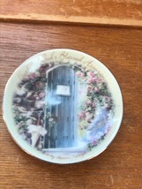 Estate Small Porcelain Plate w FAITH- God’s Blessed Assurance Wood Door &amp; Pink   - £7.44 GBP