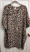 Chico&#39;s Animal Print V-Neck Wedge Long Tunic Relax Fit Short Sleeves Sz Xl (3) - £18.34 GBP
