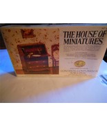 &#39;THE HOUSE OF MINIATURES&#39; - CHIPPENDALE WOODEN DESK KIT- SEALED- H31 - €8,41 EUR