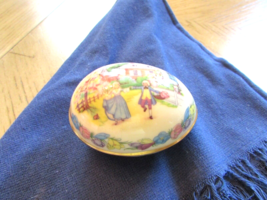 Lenox Bone China Egg Trinket Box Easter in Colonial America Ltd Ed 1987 - $183.45 MXN