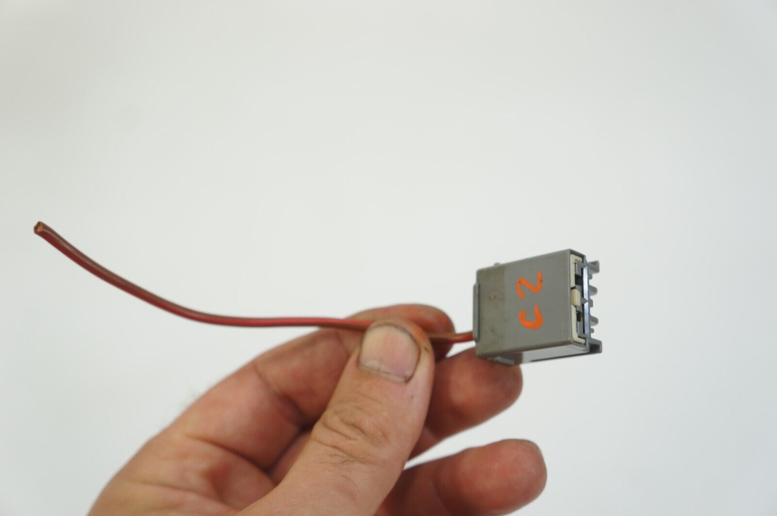 2010-2015 jaguar  XK 5.0l x150 front fuse box plug connector pig tail C1 - $25.00