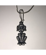 Poodle In Sitting Position Necklace - £5.08 GBP