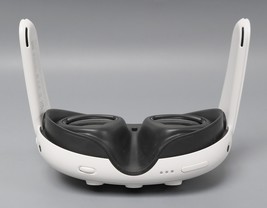 Meta Quest 3 128GB VR Headset ONLY - White image 6