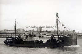 TZ028 - Lowestoft Trawler - Hosanna LT167 - print 6&quot; x 4&quot; - £2.19 GBP