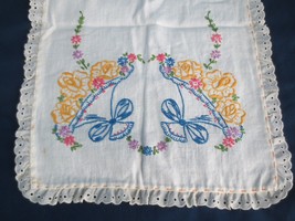 Vintage Dresser Scarf Table Runner Embroidered basket flowers lace edge 37&quot; - £11.95 GBP