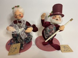 Annalee Victorian Santa And Mrs Claus Paisley  1993 With Tags 6810 and 6815 - £37.83 GBP