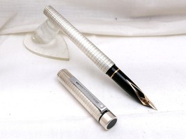 Sheaffer Targa 1006 Fountain Pen en Plata Solida de Ley y Nib ( M ) en O... - $279.78
