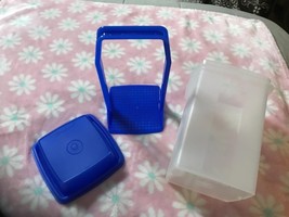 NEW WITHOUT PACKAGING TUPPERWARE LARGE PICK A DELI SHEER WITH BLUE - $18.80
