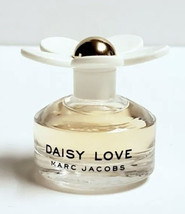 Marc Jacobs Daisy Love Eau De Toilette Splash  4ml/0.13oz  Miniature New w/o Box - $17.82