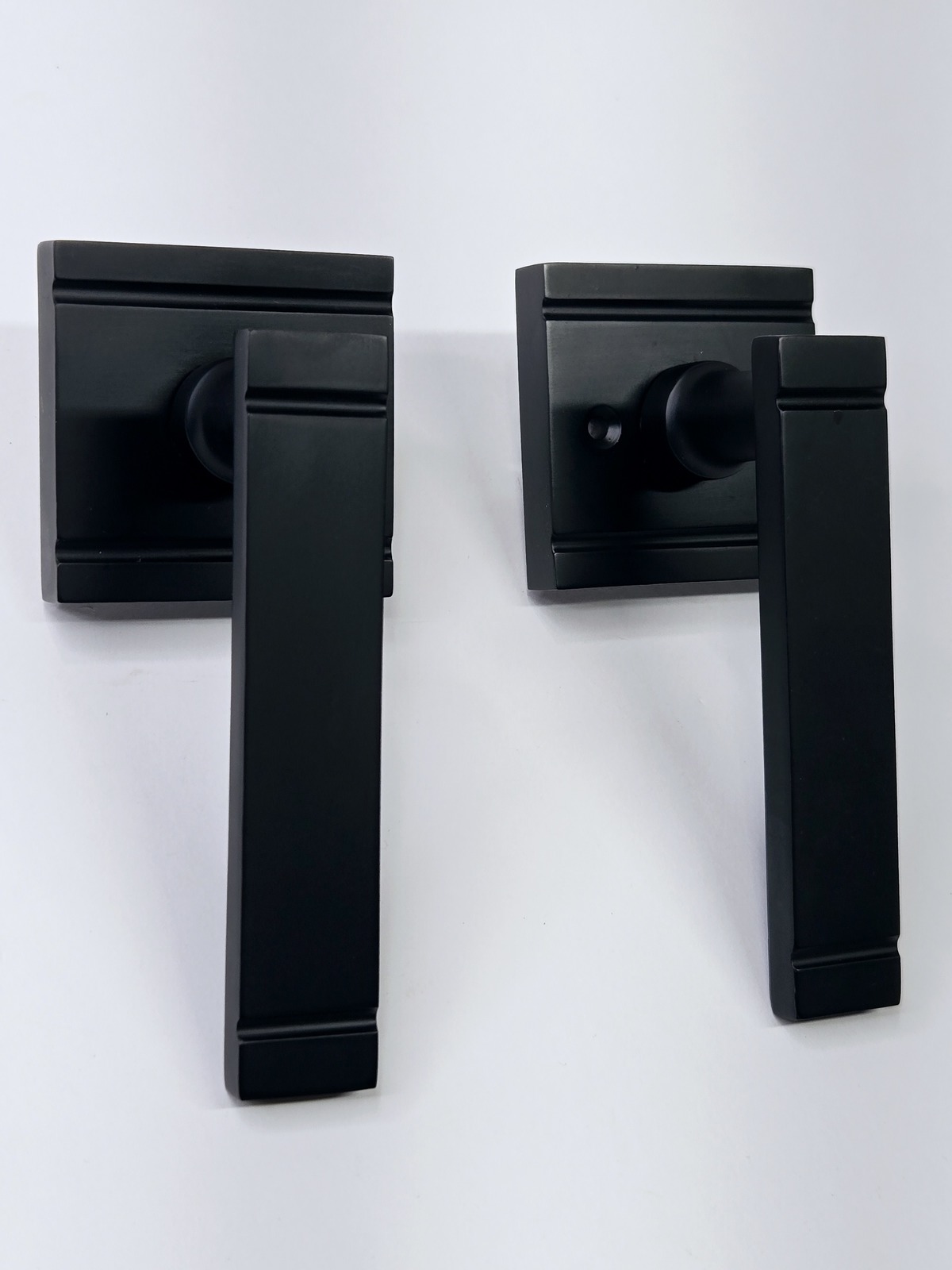 Signature Hardware 479102 Piran Right Handed Dummy Door Lever Set - Matt... - $29.90