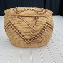 African Baskets Folk Art Basketry Cake Stand Lidded Wall Hangings Lot of 5 - £47.20 GBP