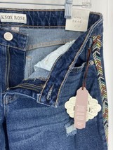 Knox Rose Womens Size 10 NWT Blue Denim Jeans Ankle Straight Embroidered Stripes - £16.63 GBP