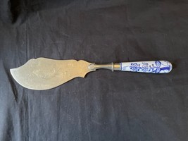 Antique Meissen zwiebelmuster porcelain fish knife - £117.15 GBP