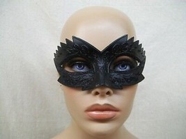 Small Gothic Black Eye Mask Jagged Raven Crow Beak Wicked Blackbird Masq... - $183.51 MXN