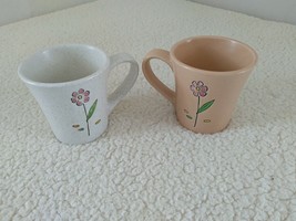 Set of 2 Elegant Dinning 12 oz Ceramic   w/ Daisies Coffee Tea - £12.68 GBP