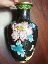 Antique Chinese vase Cloisonne Red Chrysanthemum Flowers on Black c1920s [11clo] - £66.49 GBP