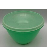 Tupperware Crisp-It Bowl Green Jadeite VTG Storage Container 679-12 Lid ... - $366.32 MXN