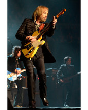 Tom Petty and the Heartbreakers in concert London 8x10 HD Aluminum Wall Art - £31.44 GBP