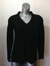 Tommy Hilfiger Women&#39;s Small Black w/ Print Back Long Sleeve V Neck Sweater - $150.53 MXN
