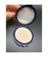 Love My Face Pressed Powder #241 Light – NOS – Sealed Compact - $257.99 MXN