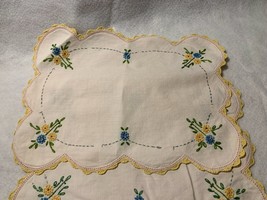 2 Vintage Doilies Embroidered Flower Design with Crocheted Edges - £5.33 GBP