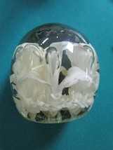 PAPERWEIGHT ST CLAIR WHITE TRUMPET FLOWERS BUBBLES FLAT BACK SIDE BOOKEND - $72.26