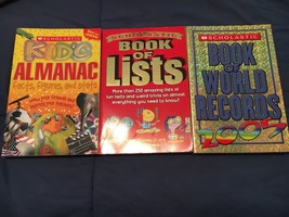 Scholastic Softcover Books Lot - Kids Almanac, Book of Lists, World Reco... - $488.68 MXN