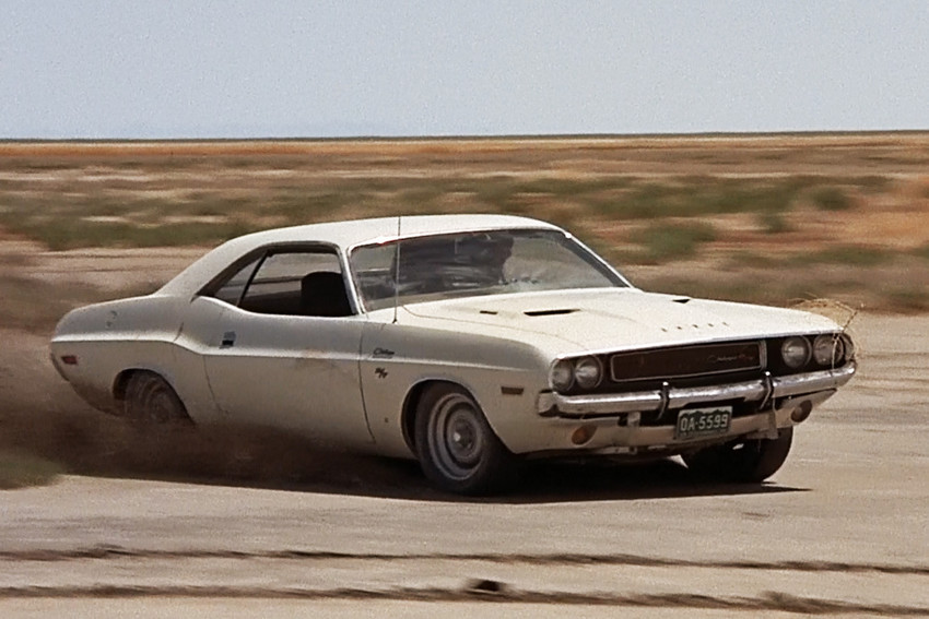 Vanishing Point 1970 Dodge Challenger racing in desert car 18x24 Poster - £19.15 GBP