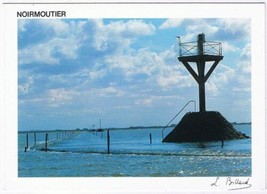 France Postcard Passage du Gois Ile de Noirmoutier Vendee - £2.33 GBP