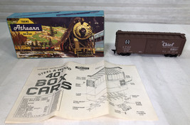 Athearn #5016  Sante Fe ATSF The CHIEF Boxcar with original box - HO Scale - £19.68 GBP