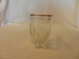 Vintage 3.25&quot; Tall Clear Shot Glass With Gold Rim Star Footed Engraved Details - £15.73 GBP