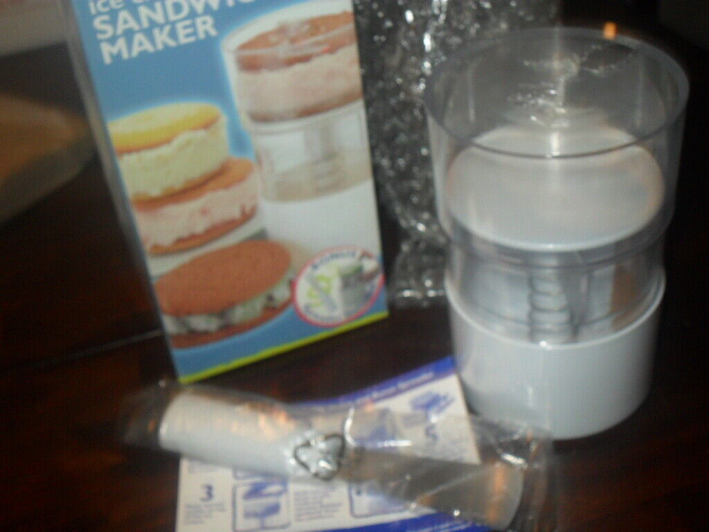 Frozen treat collection Frozen Ice Cream Sandwich Maker Set New - $5.89