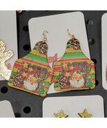 Serape Old Fashioned Santa Cow Tag Dangle Earrings - $13.86