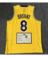 Kobe Bryant SIGNED Los Angeles Lakers #8 Signature Jersey/Shirt + COA - $2,841.53 MXN