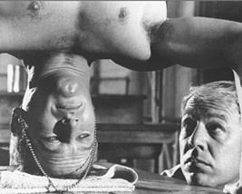 Paul Newman And George Kennedy In Cool Hand Luke Standing On His Head Bare Chest - £55.94 GBP