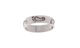 Jewelry Trends Sterling Silver Footprint Ring Size 5 - $25.99