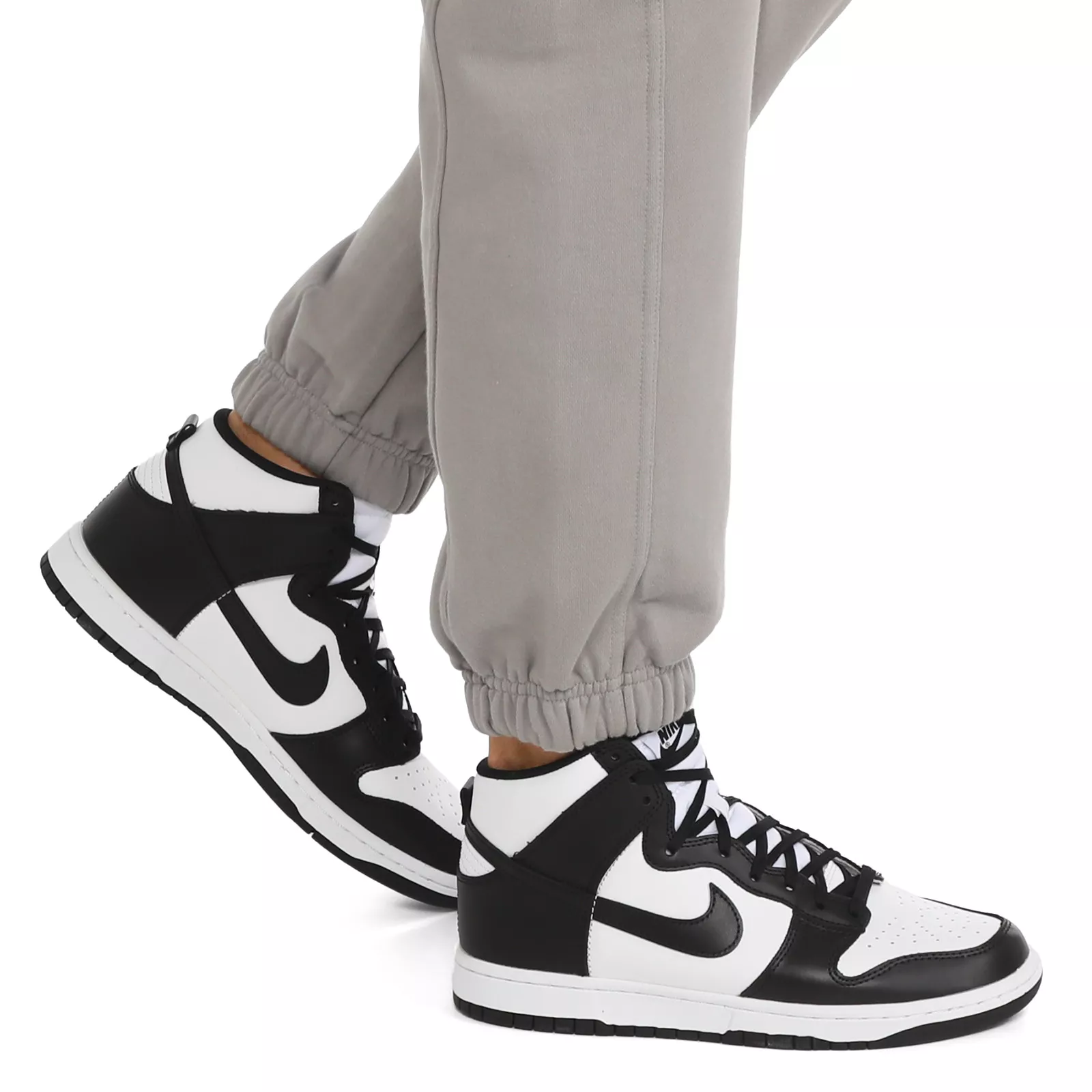 Nike Women’s Black Slip-On Sneakers - Sporty Spring/Summer Lace-Up Shoes - $3,747.33 MXN
