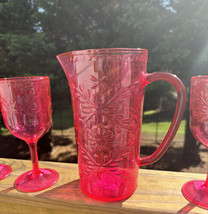 Durable Bright Pink Acrylic 4 Wine Glasses &amp; Matching Pitcher Embossed Flowers - £51.95 GBP