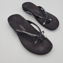 Vionic Women Thong Sandals Patent Leather Black Size 7  - $33.99