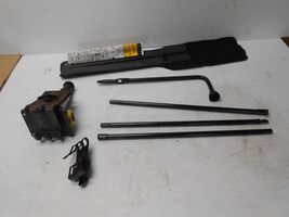 2004 Chevrolet Silverado 1500 Jack Assembly Tire Tools with Holder - $87.99