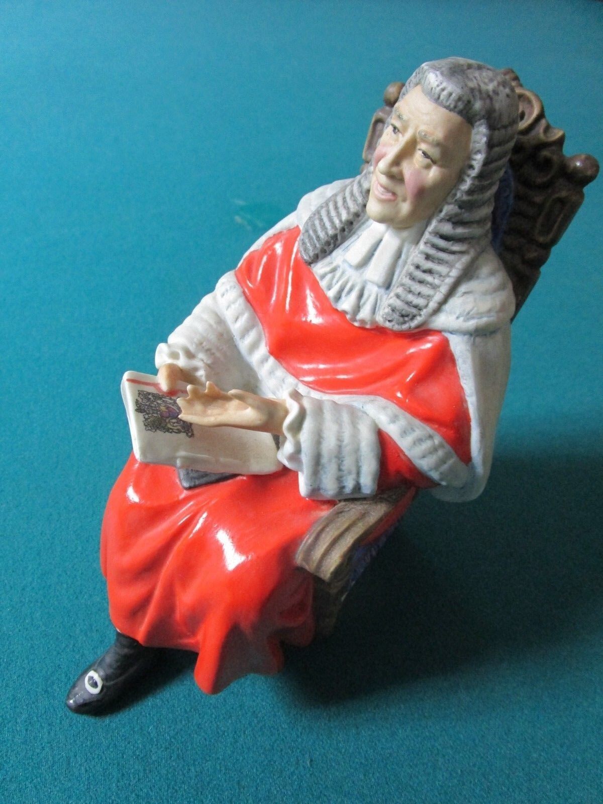 Primary image for ROYAL DOULTON SCULPTURE 7" THE JUDGE HN 2443 [*a7]