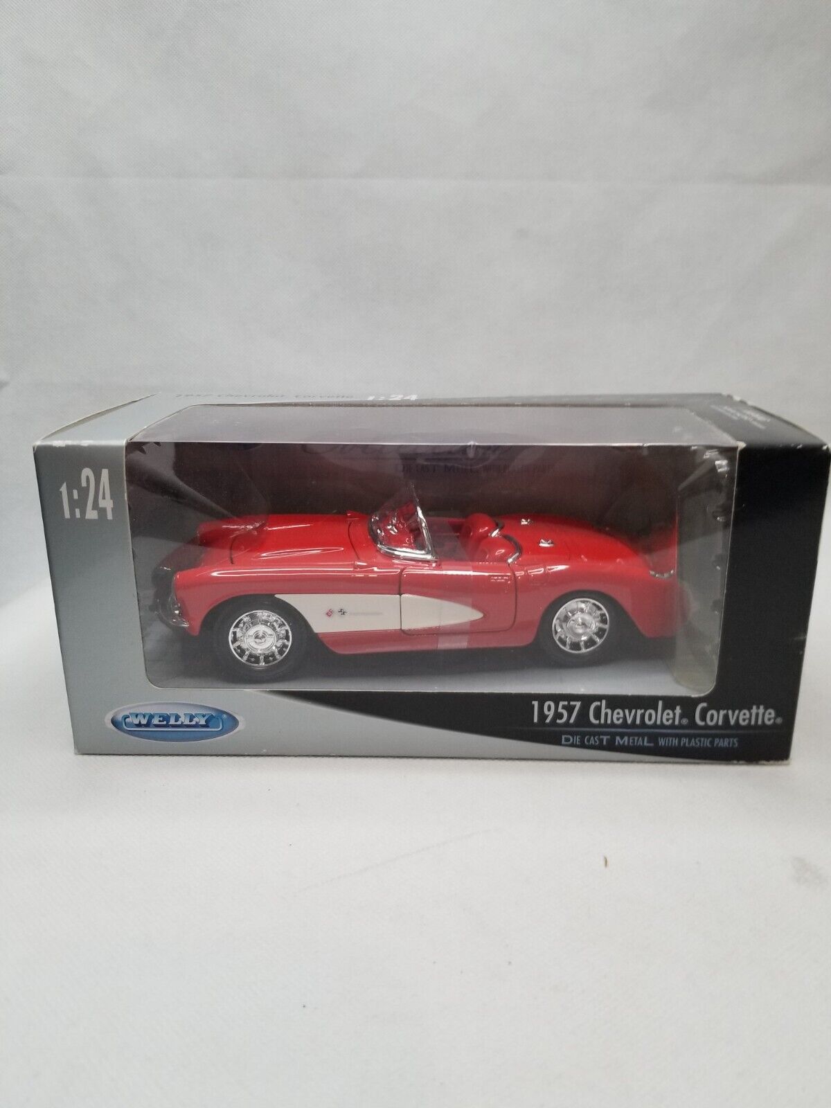 1957 Chevrolet Corvette Convertible Die Cast Car- 1:24 scale by Welly NIB 29393W - $15.83