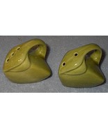  Figural Clothes Iron Salt and Pepper Shaker Set Vintage Collectible - £7.14 GBP