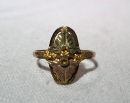 Vintage 10K Gold Black Hills Gold Ladies Ring Size 5 3/4 K1464 - £113.93 GBP