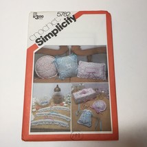 Simplicity 5782 Crochet Accessories Pillow Tissue Box Cover Bowl Sachet Hangers - £10.11 GBP