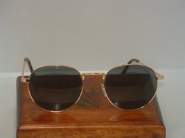 Pre-Owned Women’s Gold Lucky Brand Nelson Tinted Sunglasses - $24.75